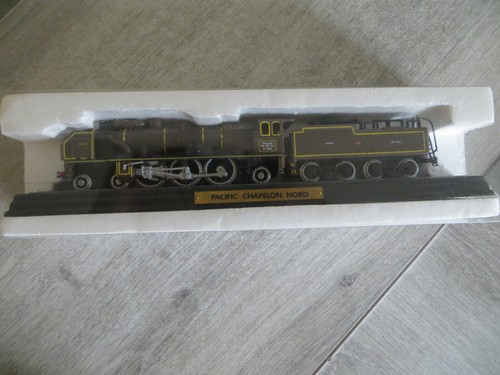 Train atlas maquette - atlas,