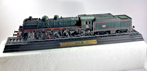 Maquette locomotive vapeur - maquette,